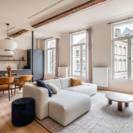 Stylishly Renovated Apartment Overlooking The Lively City Center Ghent Exterior photo